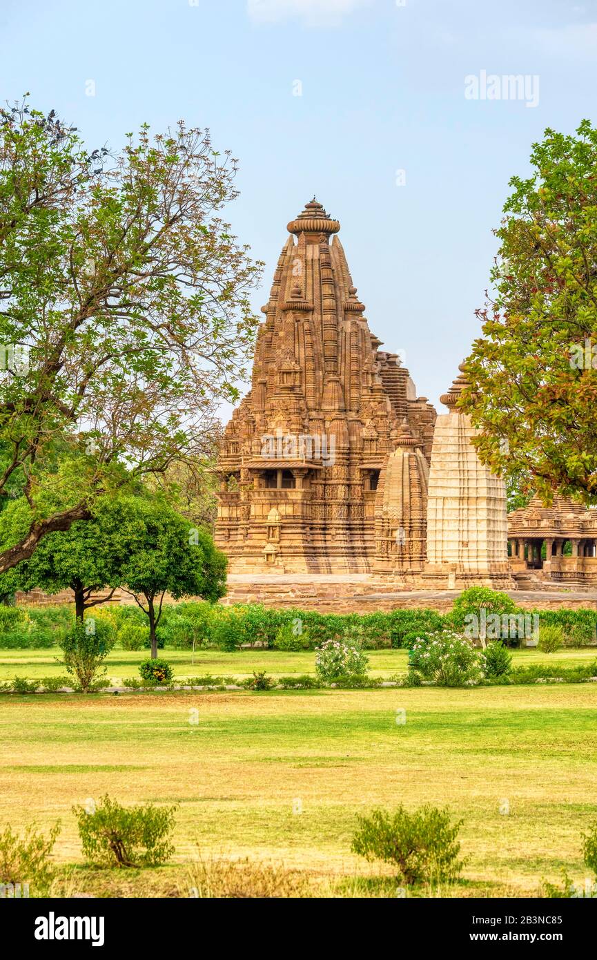 Tempio di Visvanatha, Khajuraho Gruppo di Monumenti, Sito Patrimonio Mondiale dell'UNESCO, stato del Madhya Pradesh, India, Asia Foto Stock