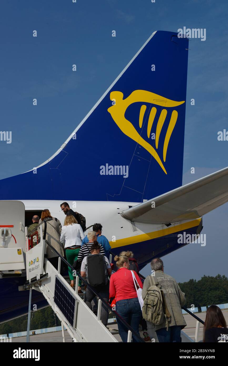 Ryanair Flugzeug, Flughafen Koeln / Bonn, Nordrhein-Westfalen, Germania Foto Stock