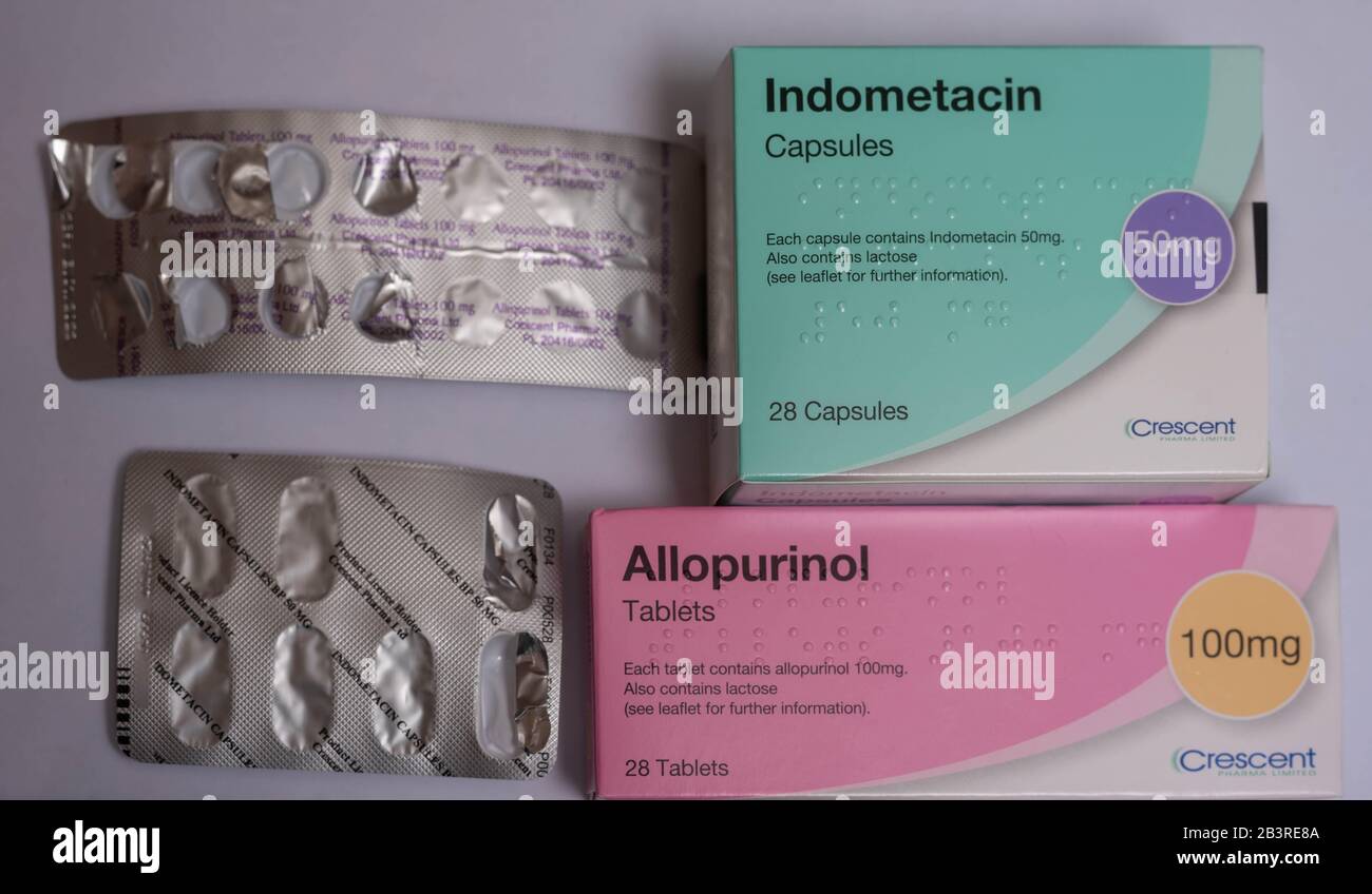 Farmaco gotta: Allopurional per ridurre la produzione di acido urico e  Indometacina un farmaco antinfiammatorio non steroideo (FANS Foto stock -  Alamy