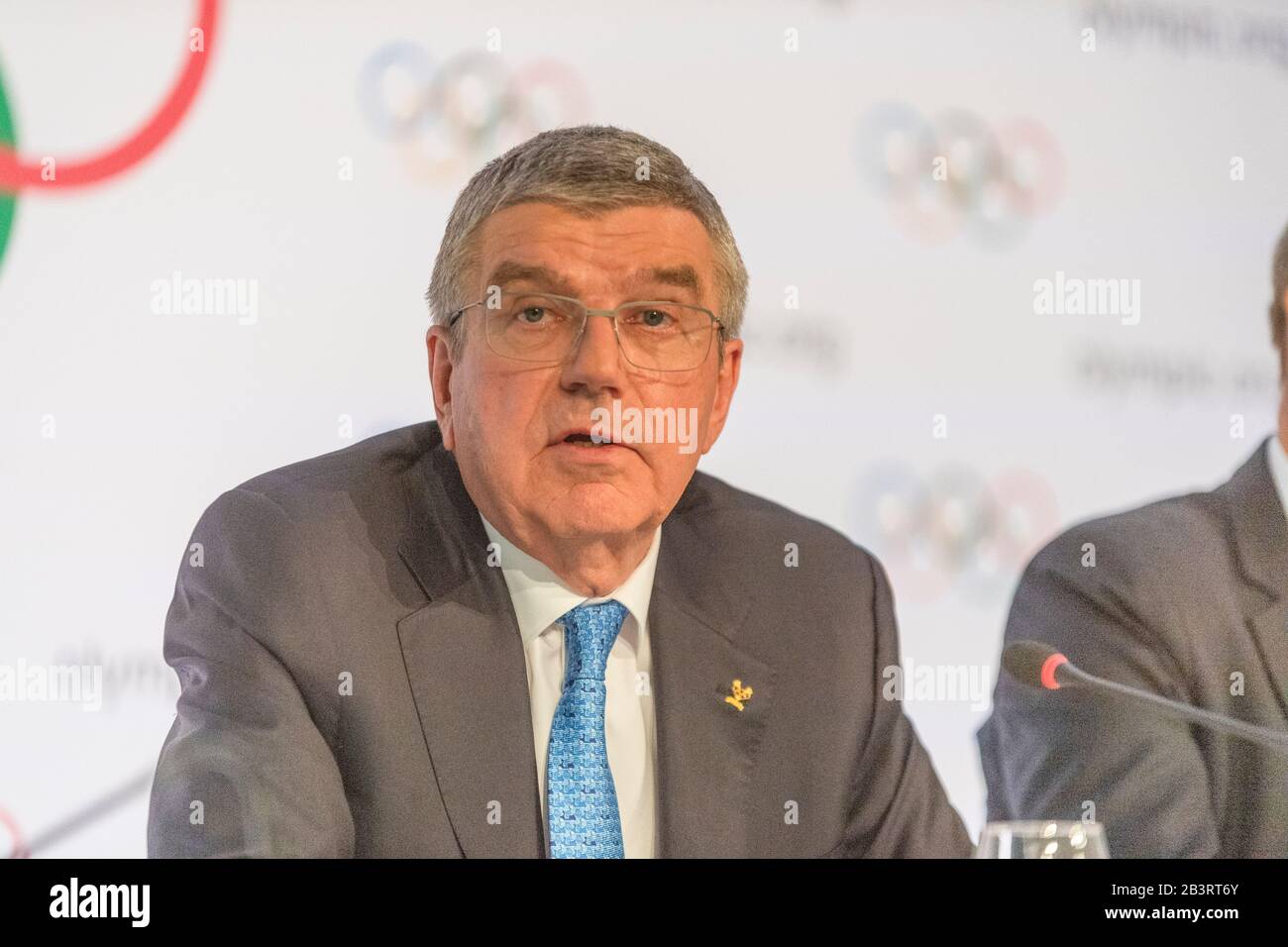 Losanna, Svizzera. 04th Mar, 2020. Thomas Bach, presidente del CIO, che presiede la conferenza stampa sul Coronavirus in relazione al gruppo di lavoro istituito per i Giochi Olimpici di Tokyo 2020 per renderli più sicuri nella casa olimpica di Losanna, Svizzera, il 4 marzo 2020. (Foto Di Eric Dubost/Pacific Press/Sipa Usa) Credit: Sipa Usa/Alamy Live News Foto Stock