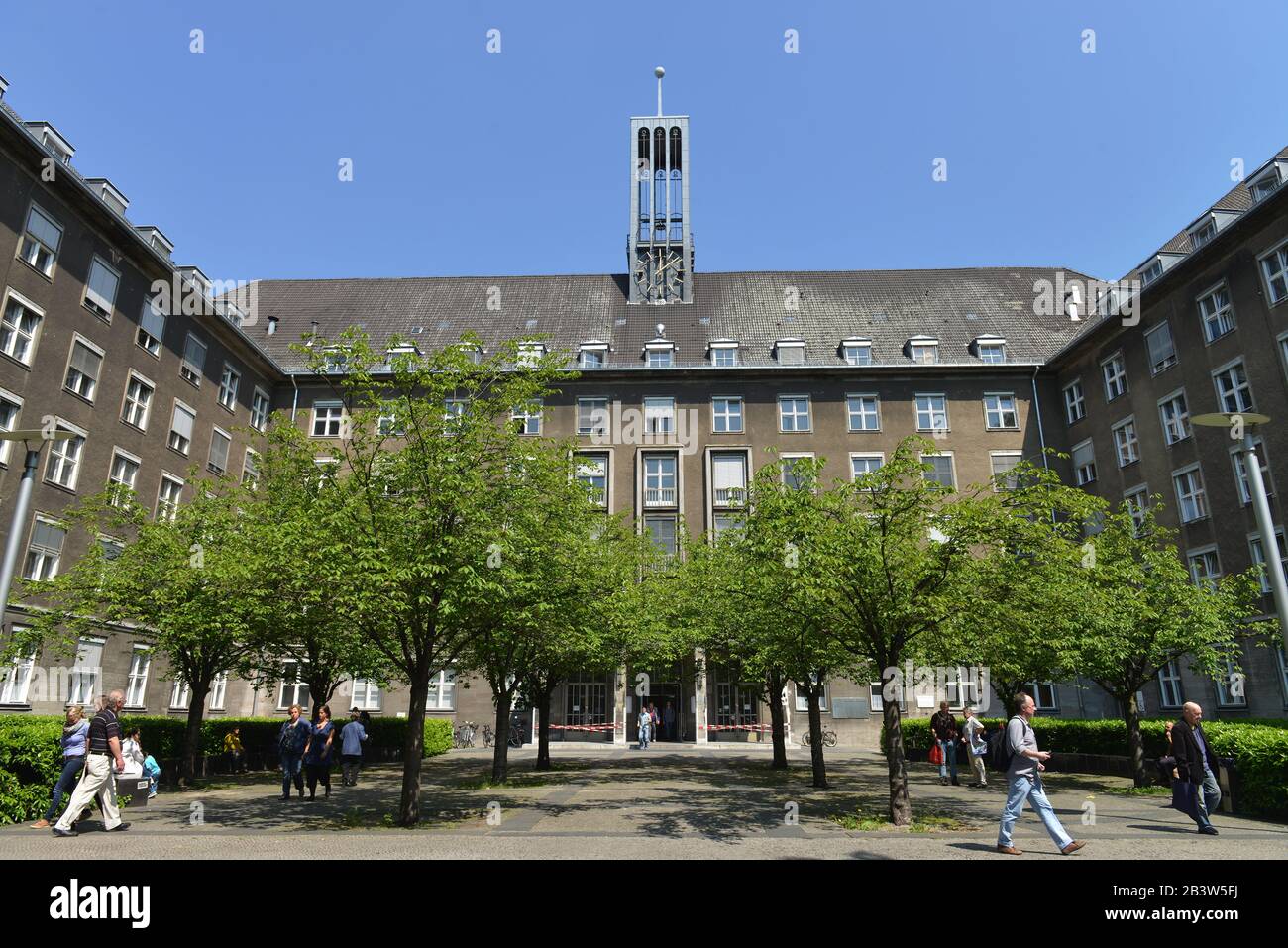 Buergeramt, Rathaus, Mathilde-Jacob-Platz, Moabit di Berlino, Deutschland / Bürgeramt Foto Stock