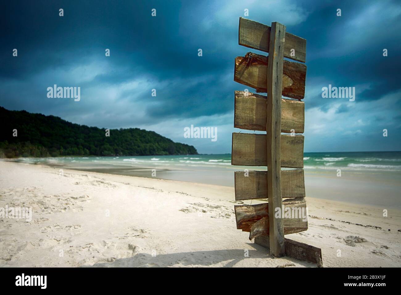 Cartello in legno sulla spiaggia di Bai Sao a Phu Quoc Foto Stock