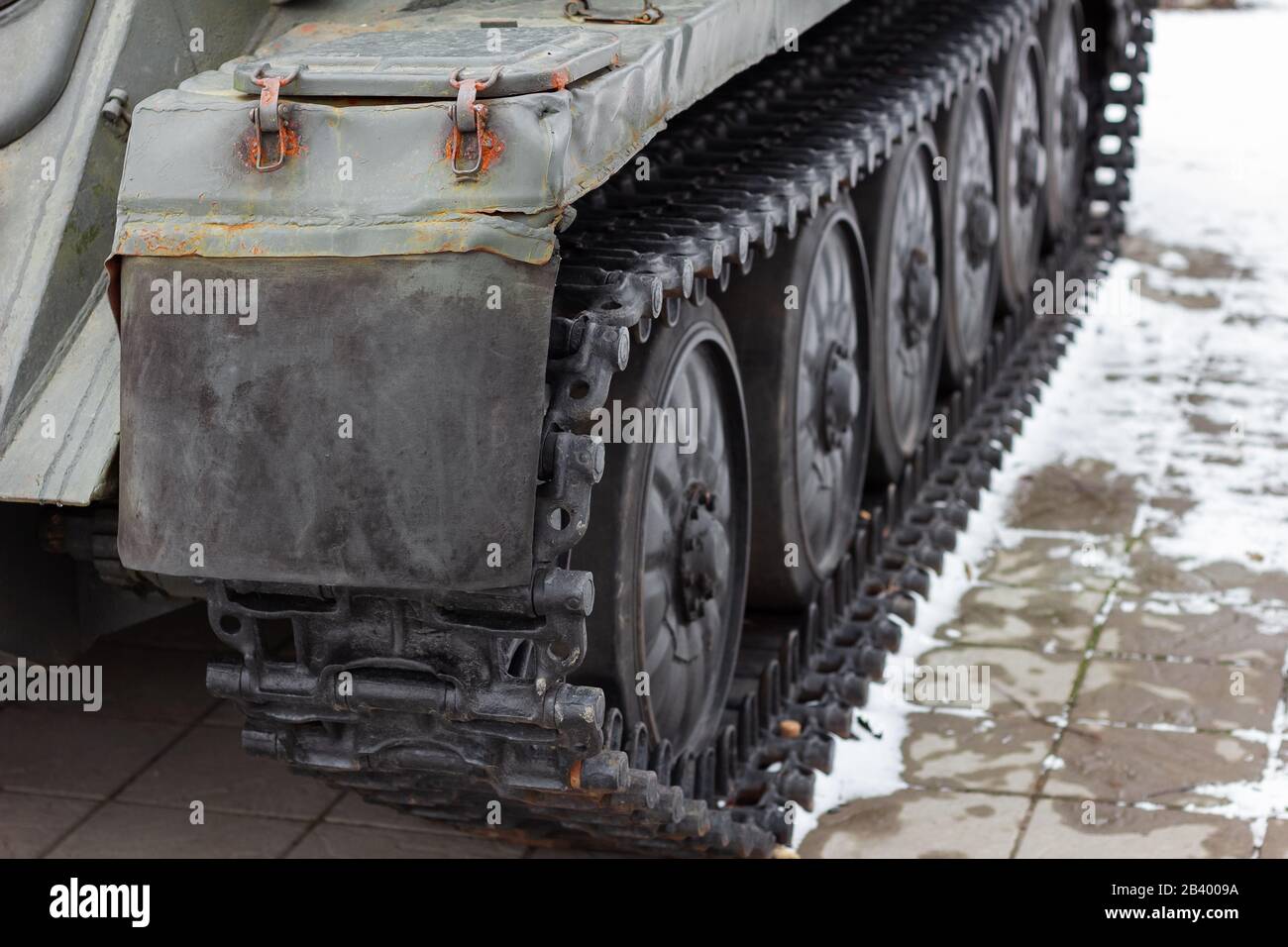 ruote tank treads battaglia forza di trasporto militare Foto Stock