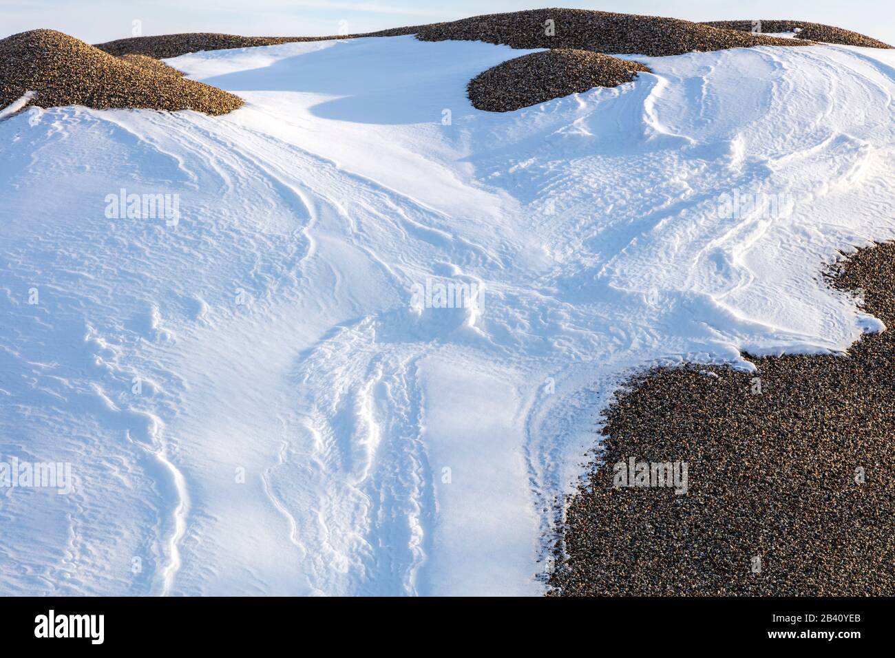 Pali di ghiaia ricoperti di neve, Quarry, N. Indiana, USA, da James D Coppinger/Dembinsky Photo Assoc Foto Stock