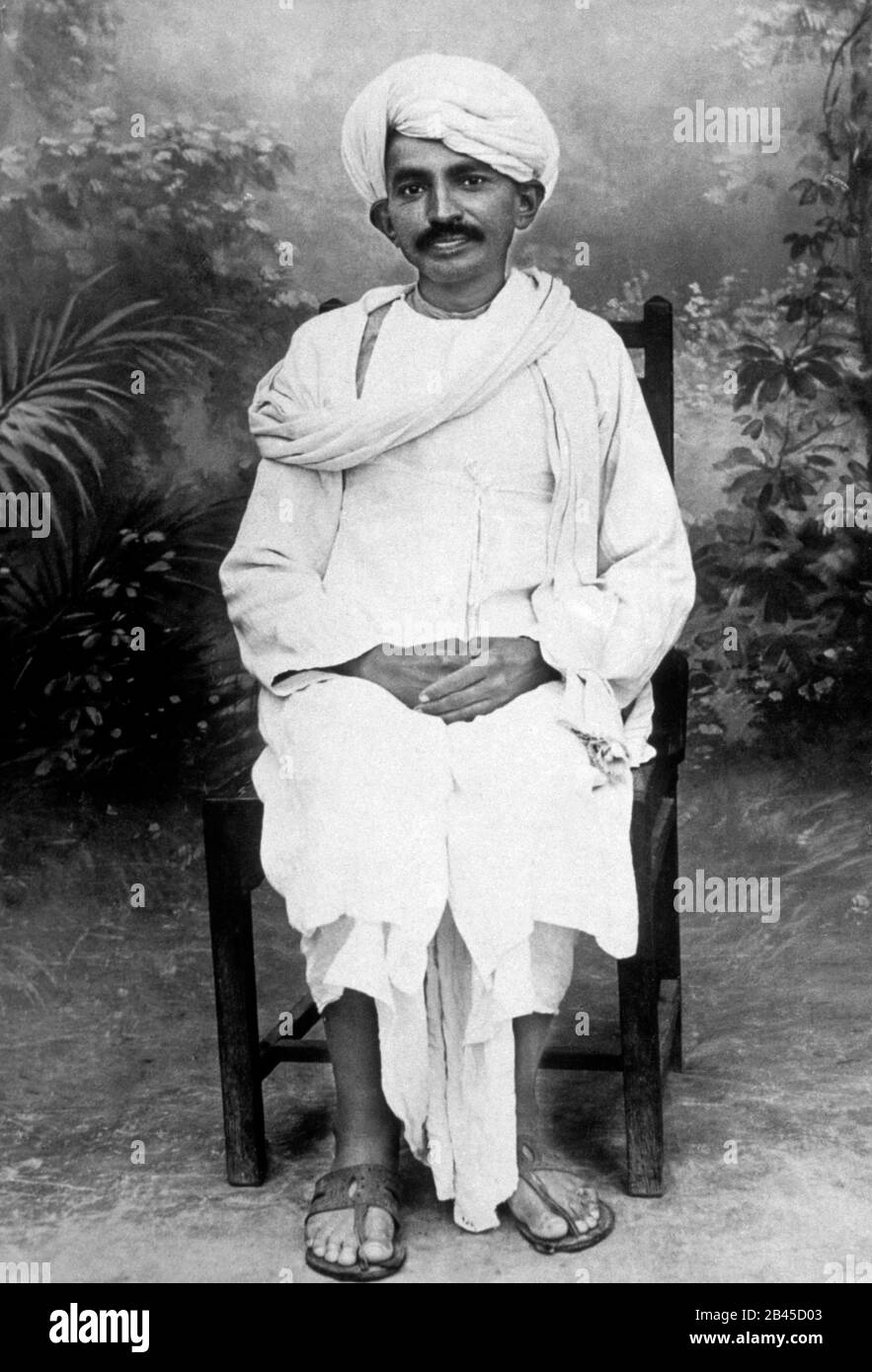 Mahatma Gandhi in abito kathiyawadi, India, Asia, 1910 s, vecchia immagine del 1900 vintage Foto Stock