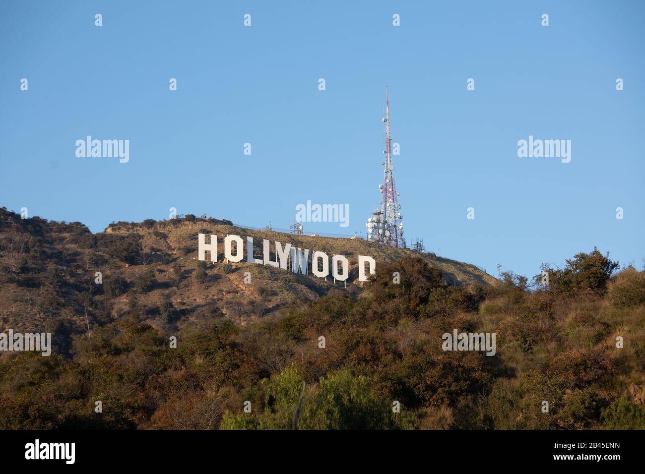 Los Angeles, California - 15 Febbraio 2020 : Vedi L'Insegna Di Hollywood Dal Lake Hollywood Park A Los Angeles, California Foto Stock