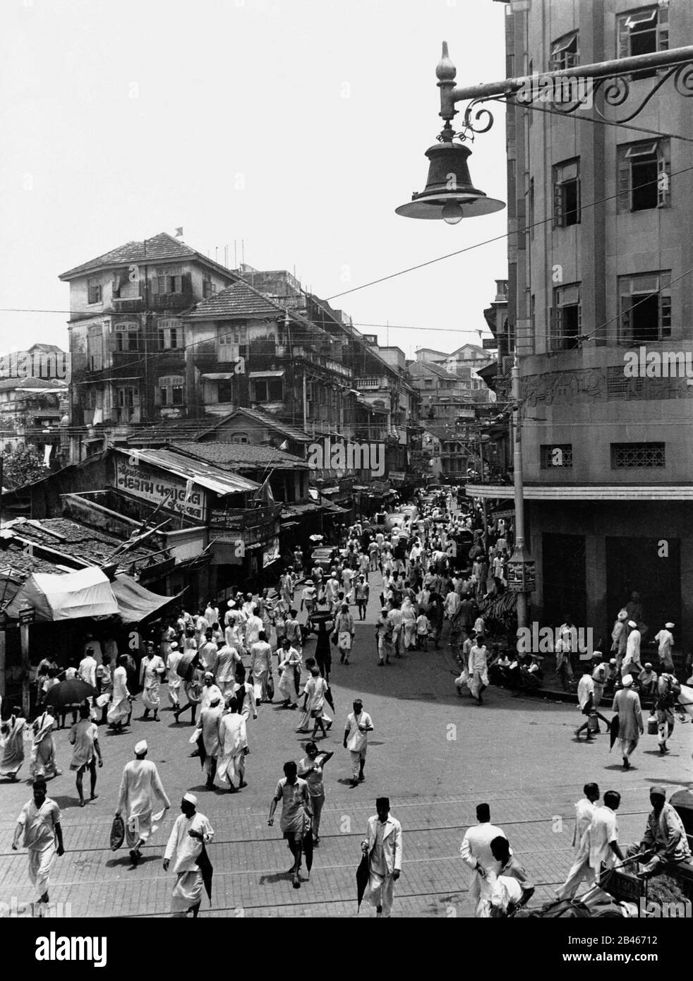 Gas Light, Kalbadevi, Bombay, Mumbai, Maharashtra, India, Asia, 1947, vecchia immagine del 1900 Foto Stock