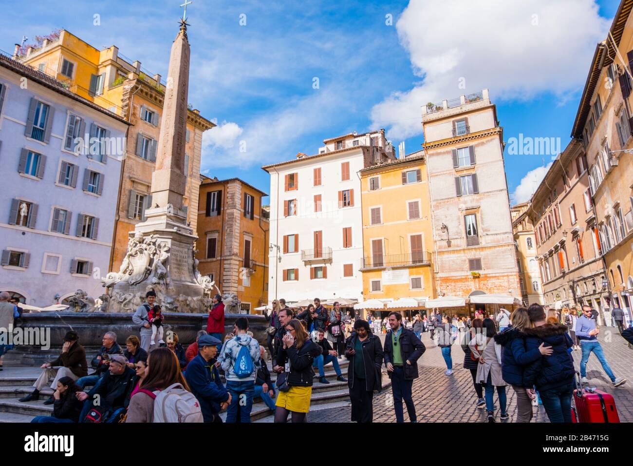 Fontana del Pantheon, Piazza della rotonda, centro storico, Roma, Italia Foto Stock