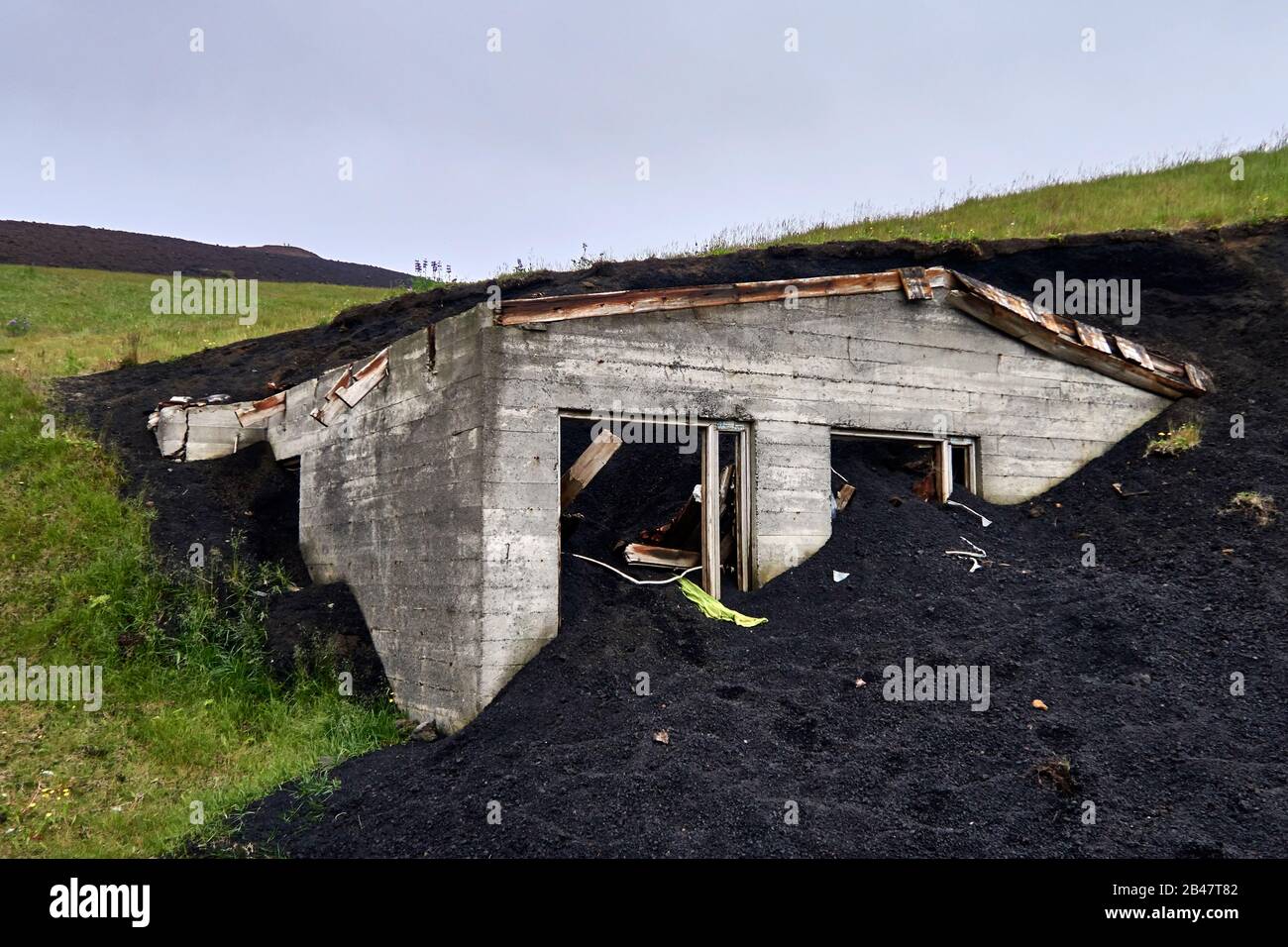 L'isola di Heimaey, il museo di Edheimar, l'eruzione islandese a Heimaey 1973 sepolto intorno a quattro centinaia di case. Gli archeologi hanno svelato ciò che rimaneva degli edifici, dando all'isola il soprannome di "Pompei del Nord", museo costruito sulle rovine delle case sepolte Foto Stock