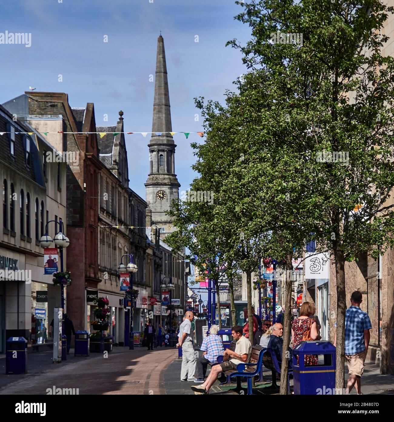 Regno Unito, un tempo era la capitale della Scozia. Il quartiere storico di Dunfermline include l'abbazia del XII secolo, che è il luogo di riposo finale di Robert the Bruce e il luogo di sepoltura di altri 11 re e regine scozzesi. Il famoso filantofista Andrew Carnegie è nato a Dunfermline. Foto Stock