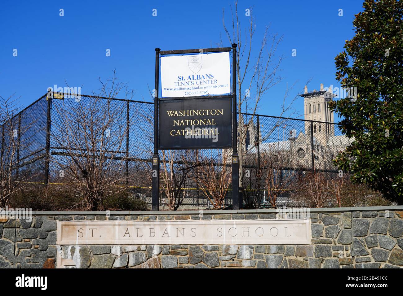 Washington, DC -23 FEB 2020 - Vista della St. Albans School (sta), una scuola preparatoria indipendente per i ragazzi vicino alla cattedrale nazionale di Washington Foto Stock