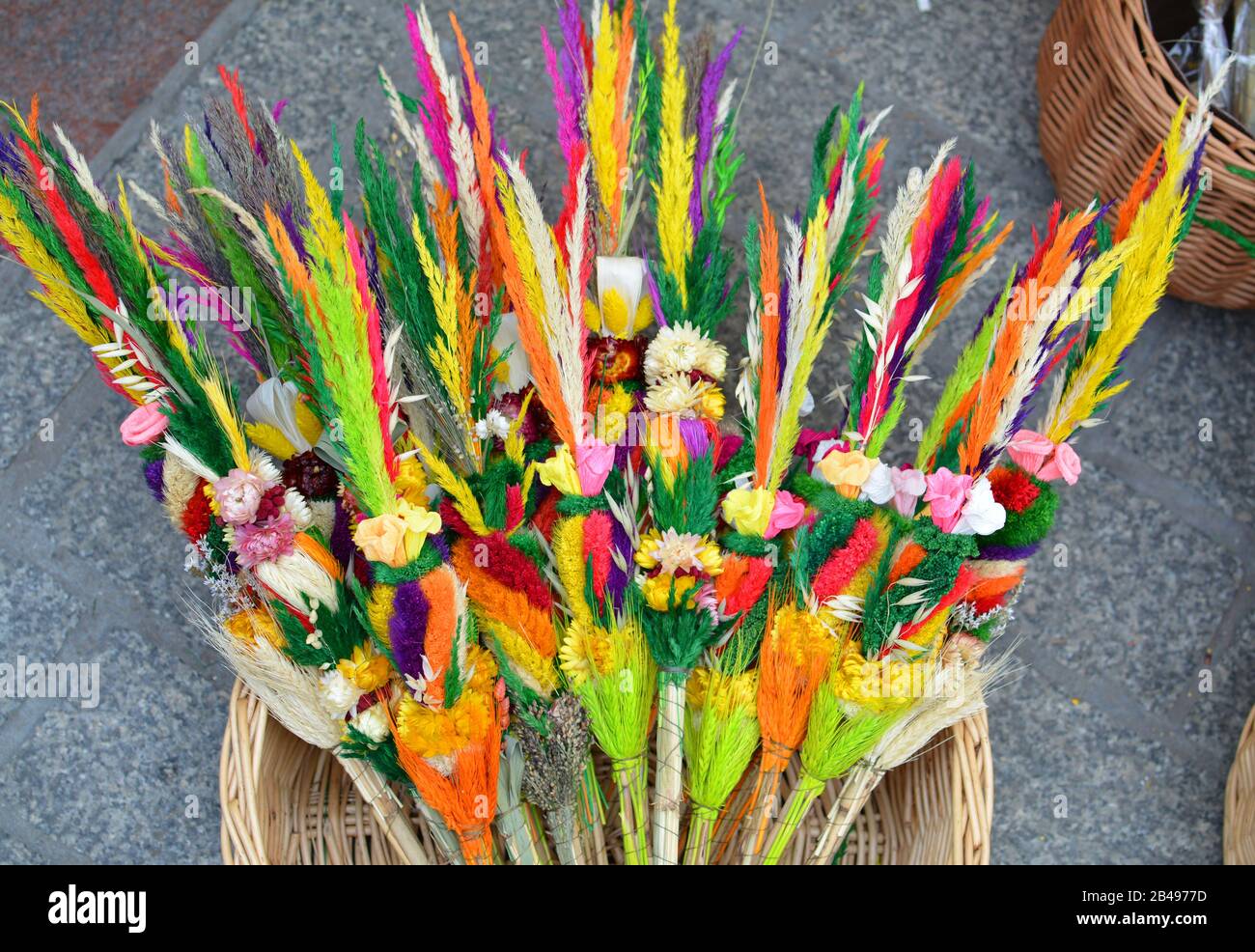 Tradizionale polacco palme di Pasqua per la celebrazione della Domenica delle Palme Foto Stock