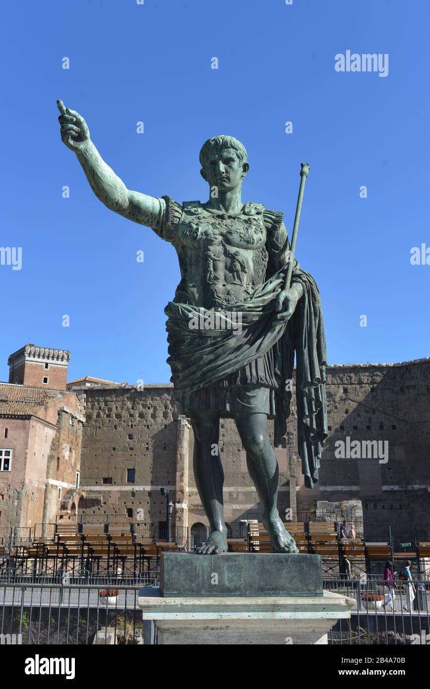 Denkmal Augusto, Via dei Fori Imperiali, Rom, Italien Foto Stock