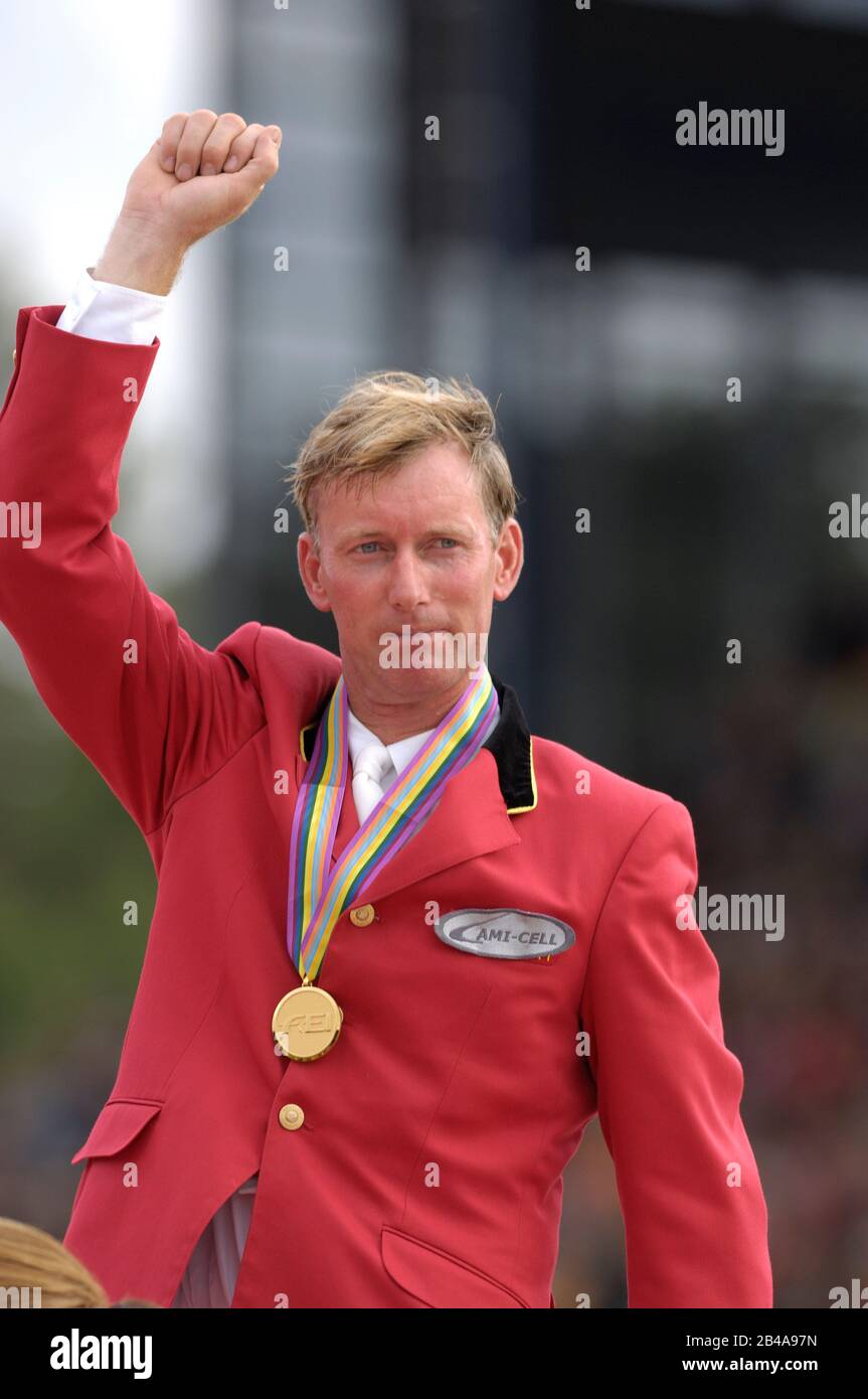 Jos Lansink (bel) equitazione , World Equestrian Games, Aachen, 3 settembre 2006, Final Four - scambio di cavalli medaglia d'oro presentazione medaglia Foto Stock