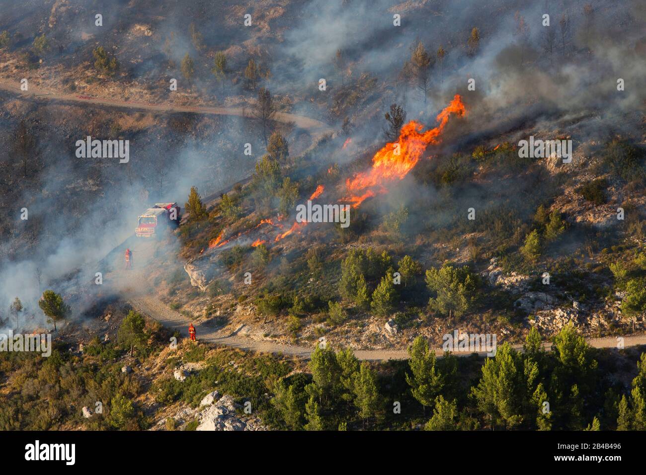 Francia, Bouches du Rhone, Marsiglia, fuoco nelle insenature il 5 settembre 2016 da Luminy tra Marsiglia e Cassis su più di 300 ettari. Foto Stock