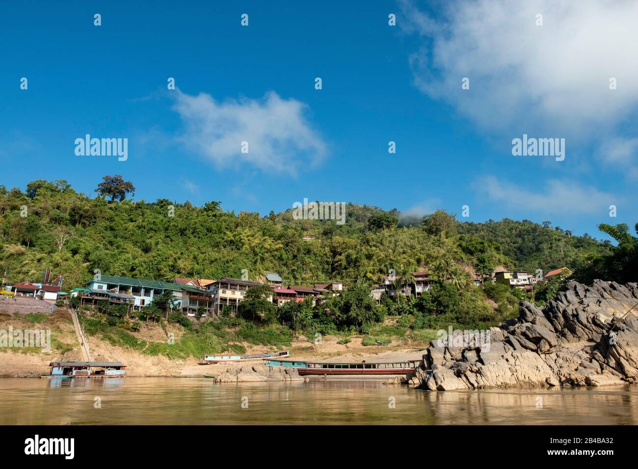 Laos, provincia di Oudomxay, villaggio lungo il fiume Mekong Foto Stock