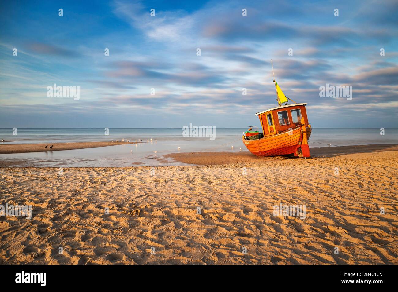 Ahlbeck sull'isola di Usedom al tramonto in una giornata fredda in primavera. Foto Stock