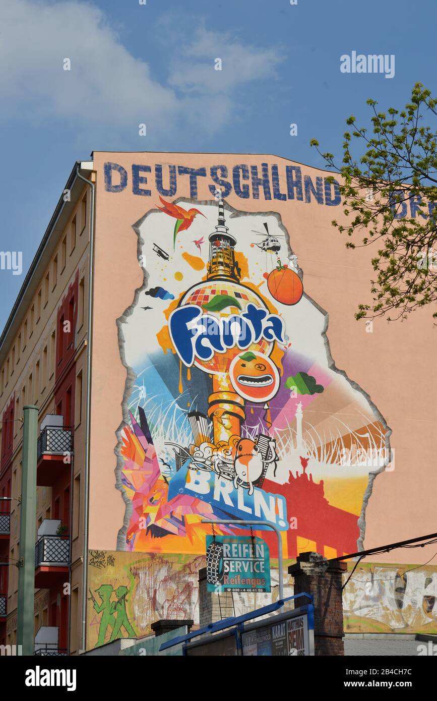 Graffiti, metropolitana di Eberswalder Strasse, Prenzlauer Berg di Berlino, Deutschland Foto Stock