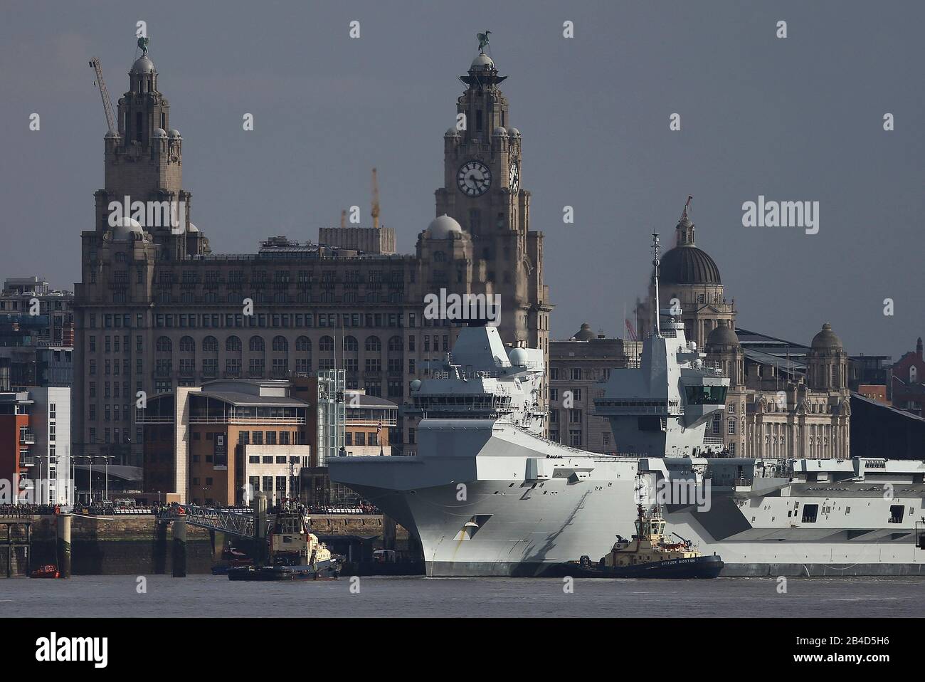 Liverpool, Regno Unito. 06th Mar, 2020. Vettore aereo HMS Prince of Wales a Liverpool. La grande nave è raffigurata mentre ha lasciato Liverpool e Merseyside verso la fine di questo pomeriggio. Liverpool, UK venerdì 6th marzo 2020. Pic By Chris Stading Credit: Andrew Orchard Sports Photography/Alamy Live News Foto Stock