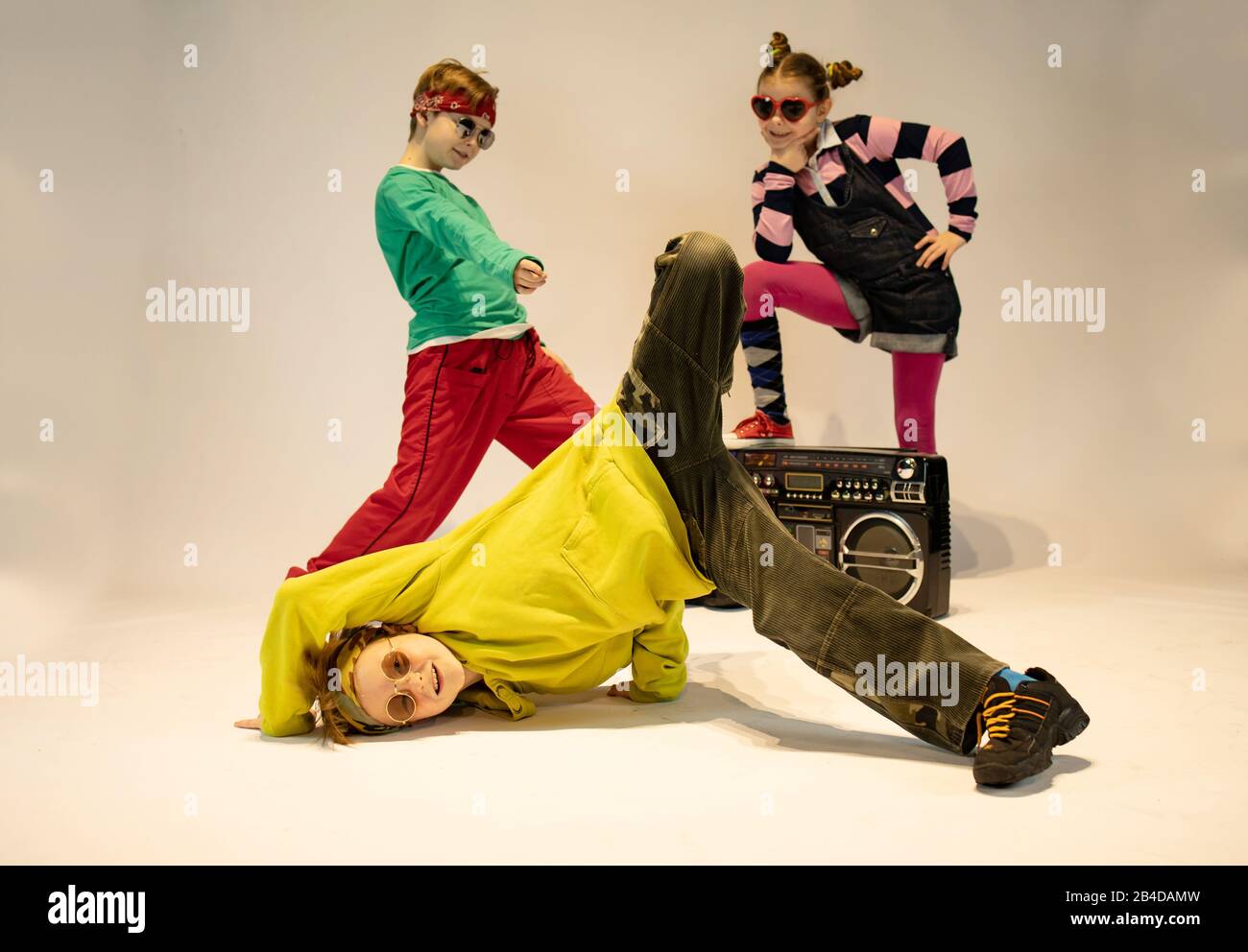 Hip hop dancing kids immagini e fotografie stock ad alta risoluzione - Alamy