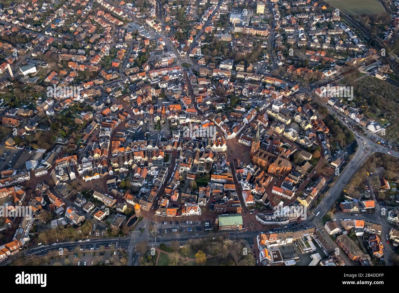 Veduta aerea, città vecchia con la chiesa di San Sisto, Rochford Street, le mura della città Friedrich-Ebert, Haltern am See, Renania Settentrionale-Vestfalia, Germania Foto Stock