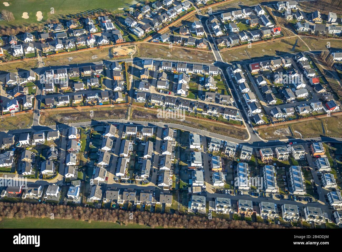 Veduta aerea, nuova proprietà immobiliare, sul campo da golf, Am Brackeler Ostholz, Willi-Daume-Street, Heinrich-Czerkus-avenue, Brackel, Dortmund, Nord Reno-Westfalia, Germania Foto Stock