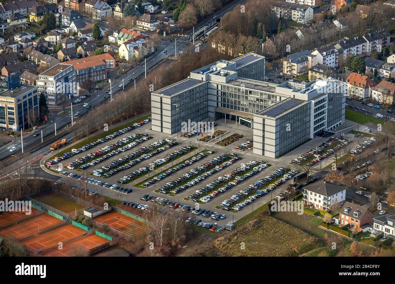 Veduta aerea, sede centrale di Vonovia, Universitätsstraße, campi da tennis, Paulstrasse, Wiemelshausen, Bochum, Renania Settentrionale-Vestfalia, Germania Foto Stock