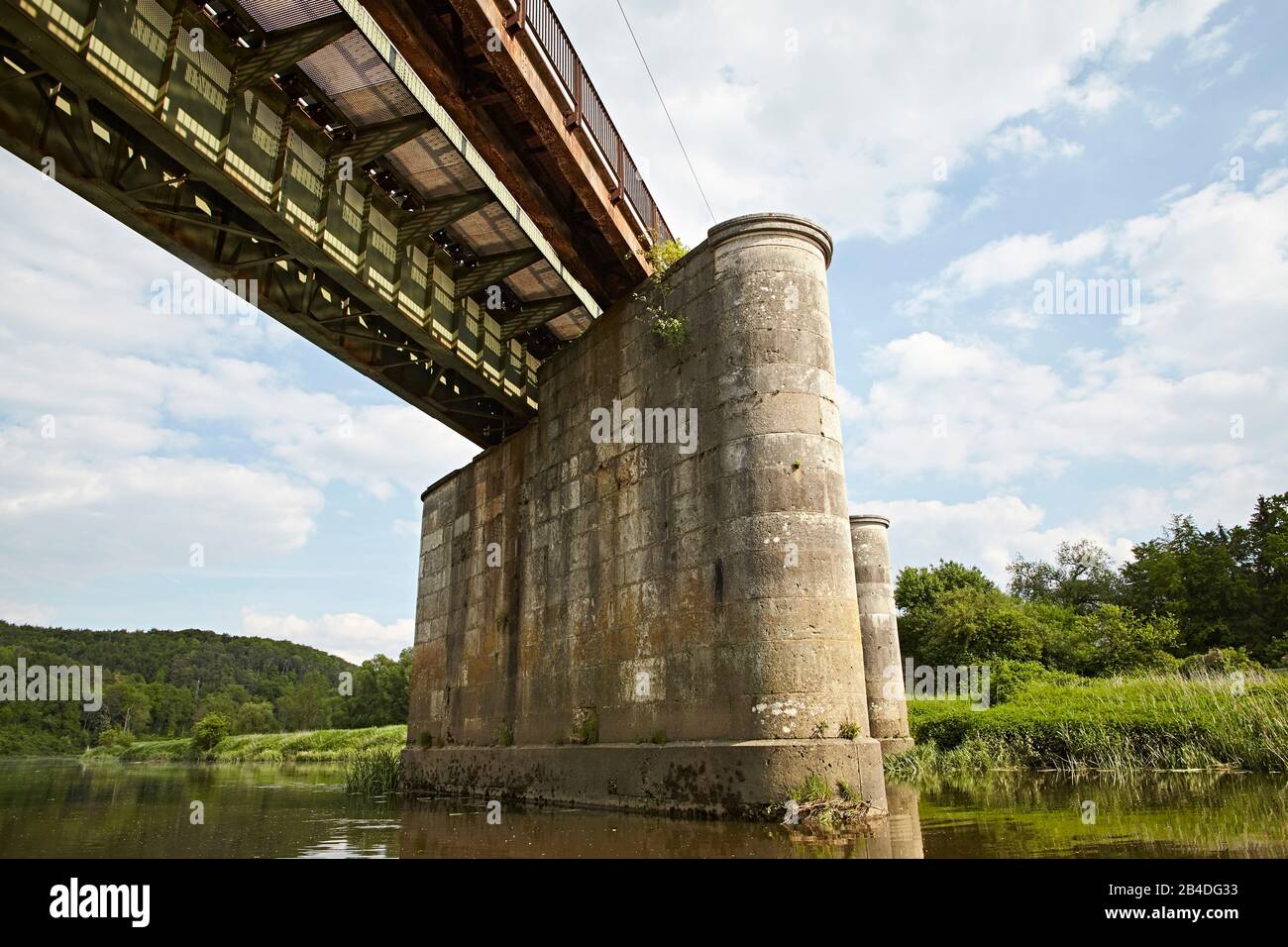 Baviera, Svevia, fiume, Wörnitz, ponte ferroviario Foto Stock