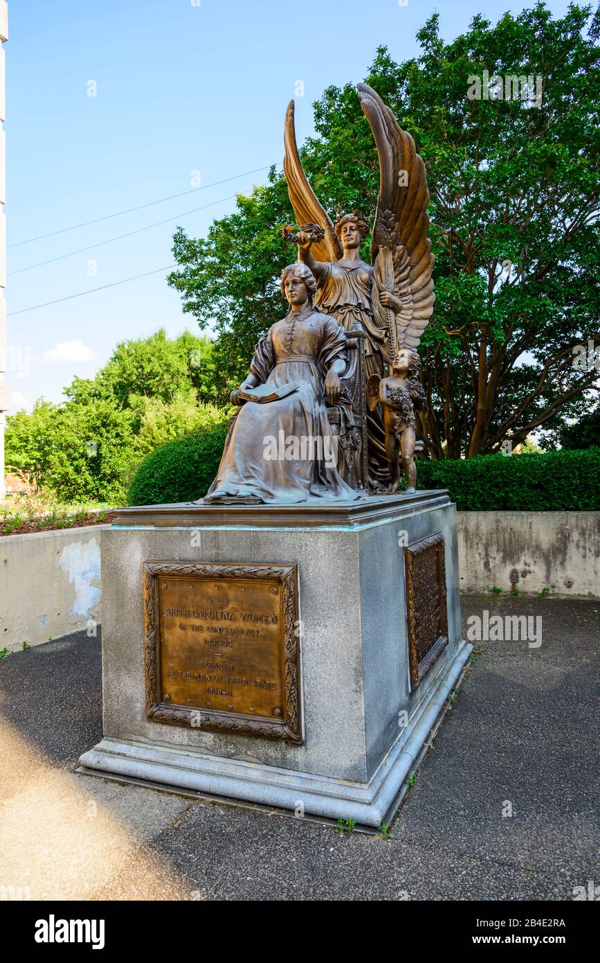 Le donne della statua commemorativa della Confederazione Columbia South Carolina sede del palazzo di Statehouse Capital con una ricca storia Foto Stock