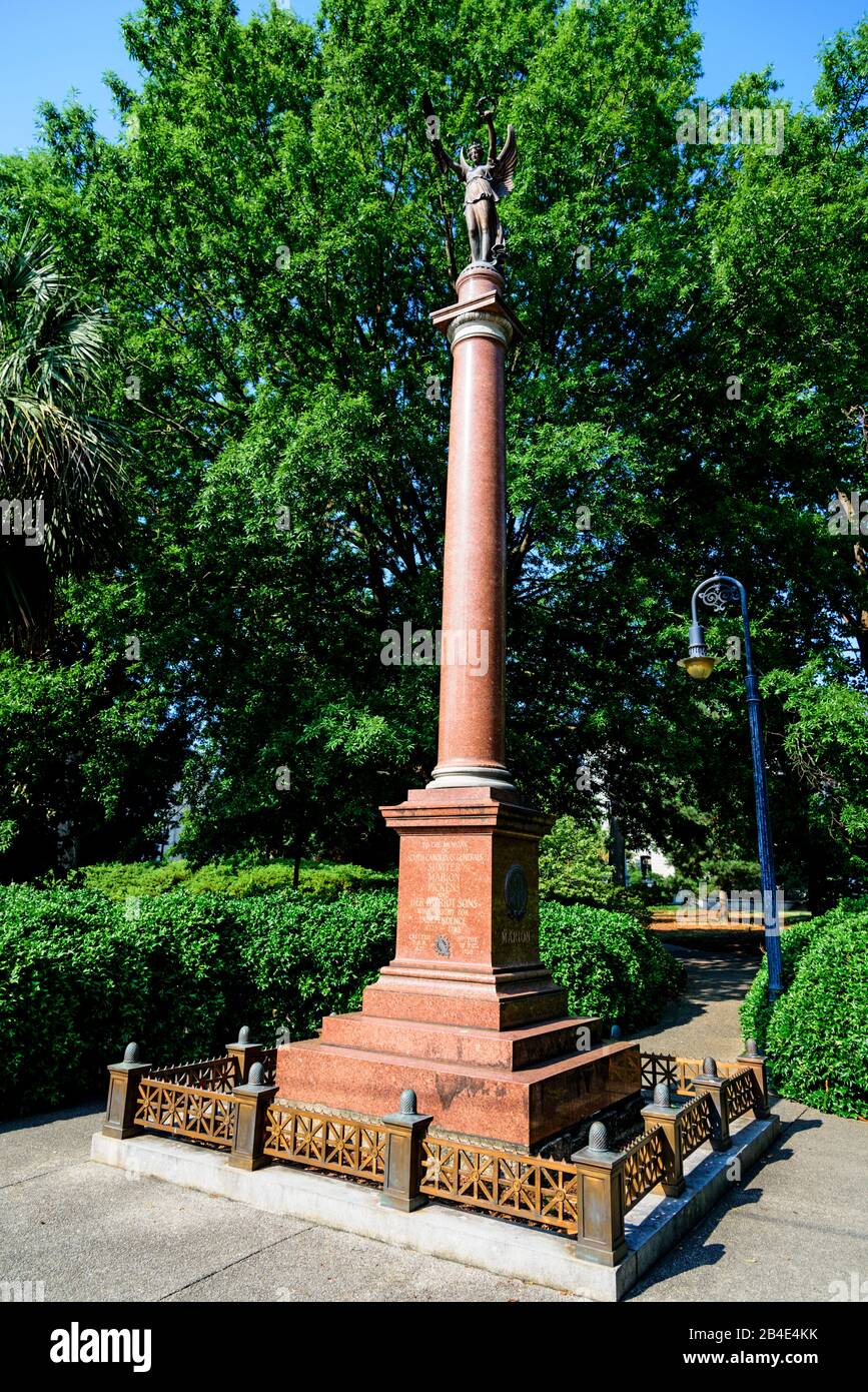 Rivoluzionaria statua di guerra memoriale Columbia South Carolina sede della Statehouse Capital edificio con una ricca storia Foto Stock