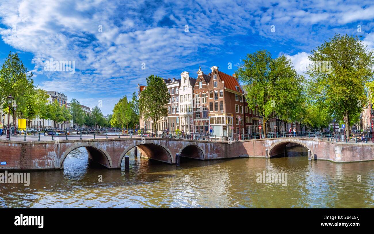 Keizersgracht e Leidsegracht, canal con case storiche, Amsterdam, Olanda Settentrionale, Paesi Bassi Foto Stock