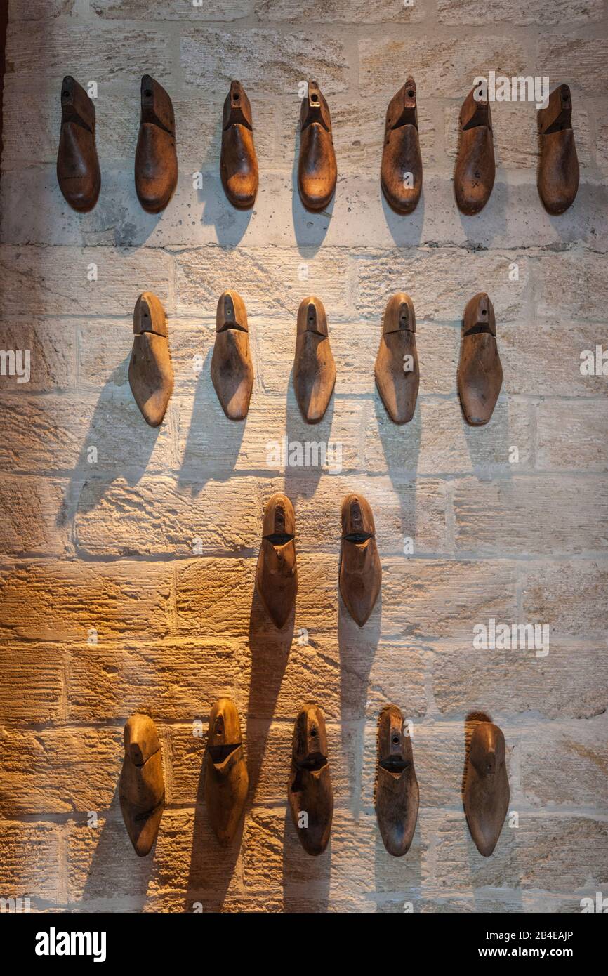 Azerbaigian, Baku, in legno display cassoncino di pulizia Foto Stock