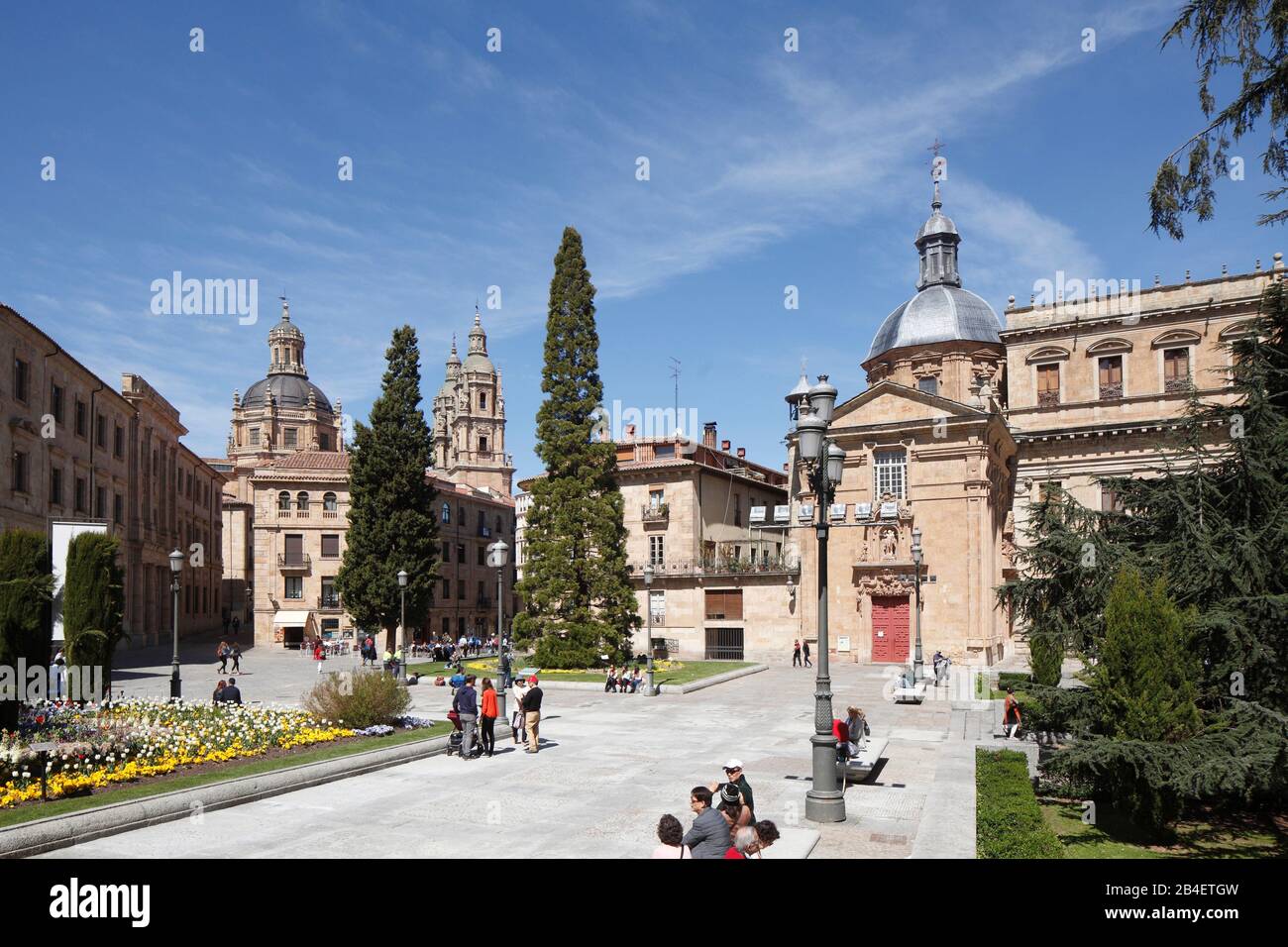 Chiesa di San Sebastian, Colegio de Anaya, Plaza de Anaya, Salamanca, Castilla y Leon, Castiglia-Leon, Spagna, Europa Foto Stock