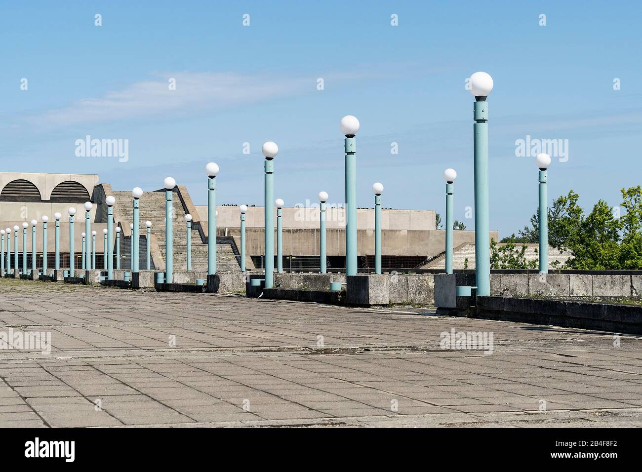 Tallinn, Linnahall, Promenade zur ehemalien Stadthalle, Gebaut 1980 anläßlich der olympischen Spiele a Moskau Foto Stock
