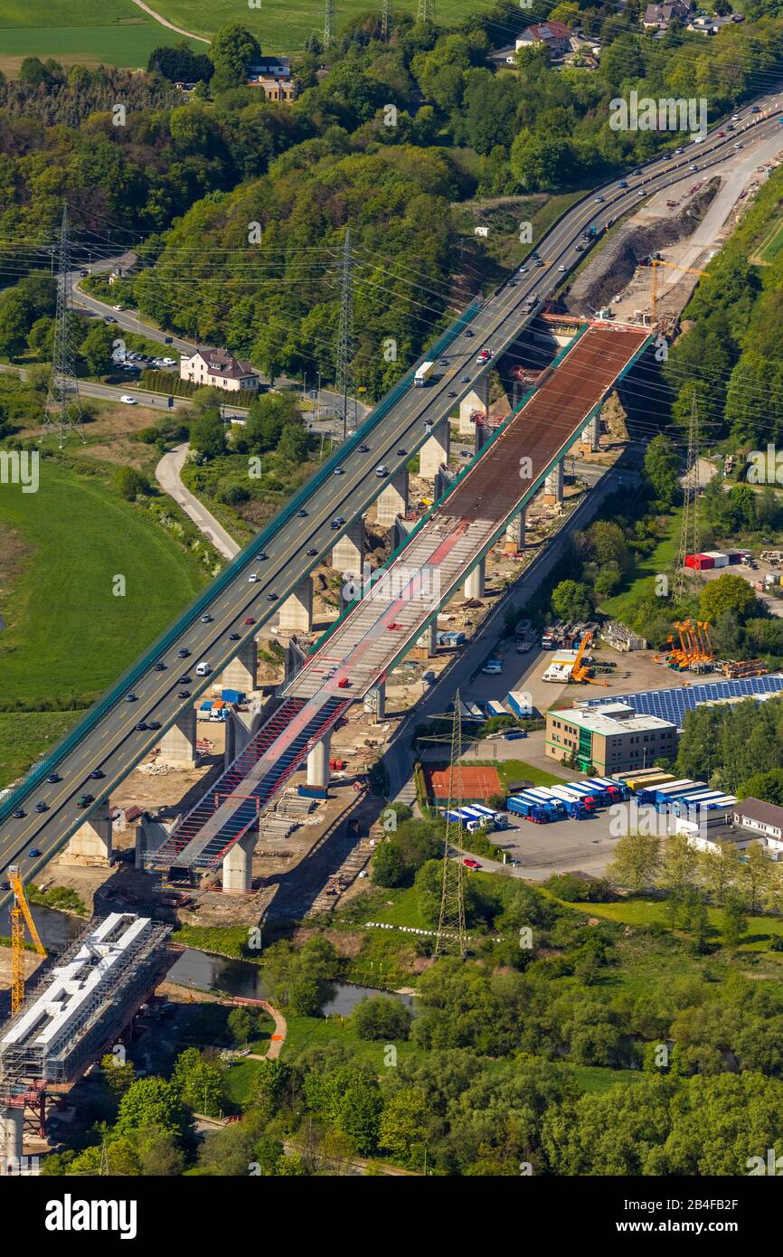 Veduta aerea del ponte autostradale A45, nuova costruzione di ponti, ristrutturazione di ponti, linea Sauerland a Hagen nella zona della Ruhr nello stato federale del Nord Reno-Westfalia, Germania Foto Stock