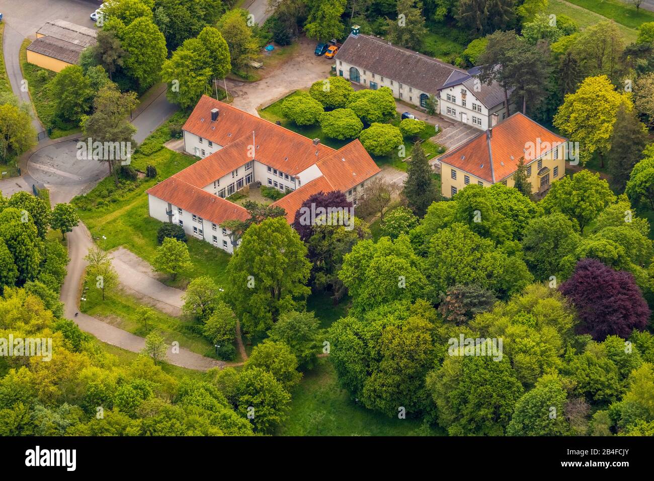 Veduta aerea della stazione Biologica UMWELTZENTRUM Hagen e del centro giornalista Haus Busch a Hagen nella zona della Ruhr nello stato federale della Renania Settentrionale-Vestfalia, Germania. Foto Stock