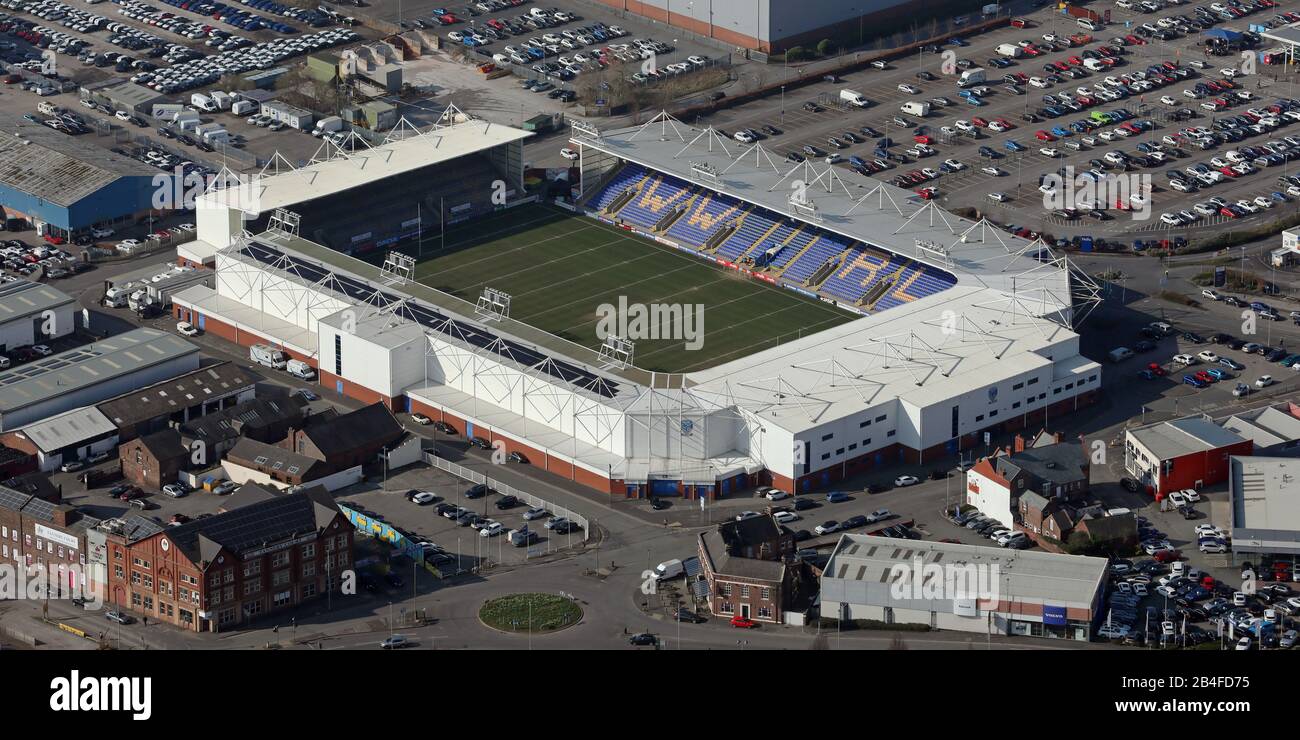 Veduta aerea dello Stadio Halliwell Jones, sede del rugby League club Warrington Wolves Foto Stock