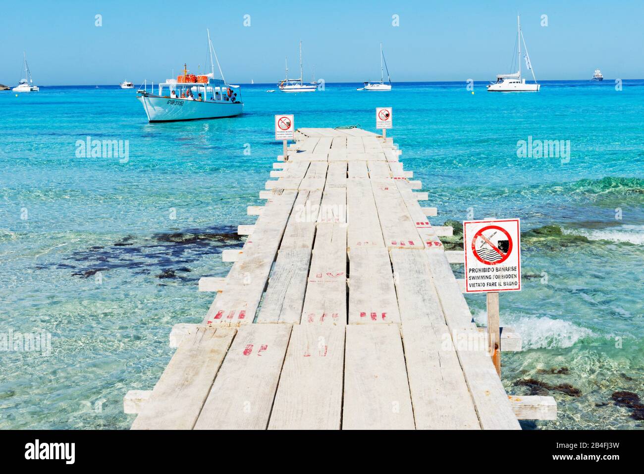 Molo di Formentera acque turchesi, Formentera, Isole Baleari, Spagna Foto Stock