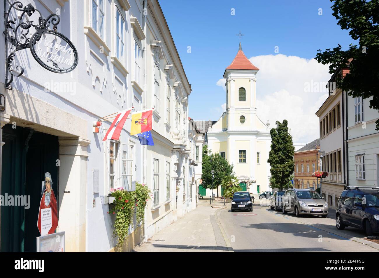 Eisenstadt, museo Haydn-Haus di Joseph Haydn, chiesa francescana e monastero di San Michele a Neusiedler See (Lago Neusiedl), Burgenland, Austria Foto Stock