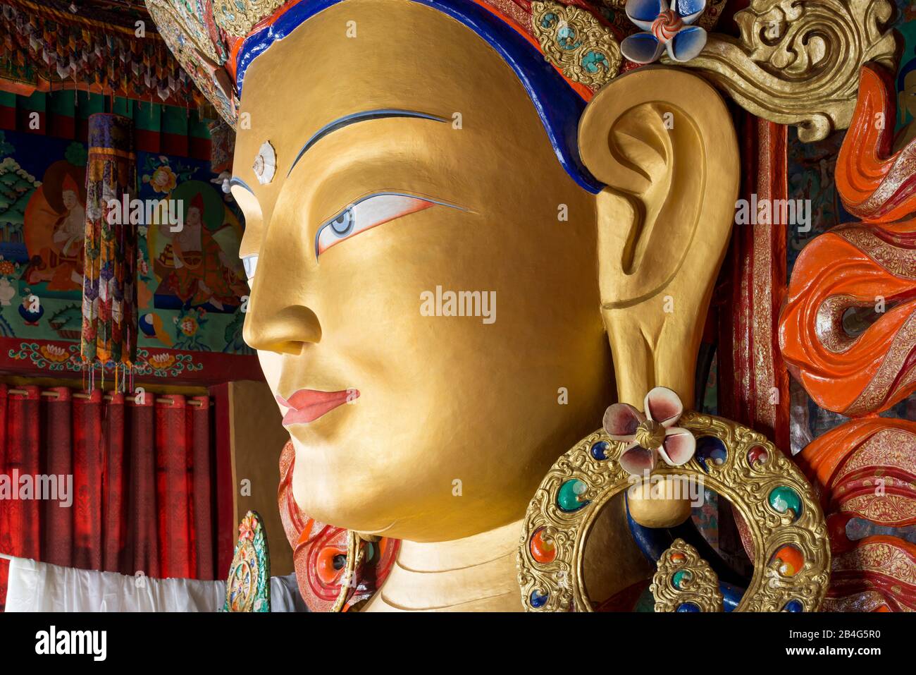 Statua del Buddha, Maitreya, monastero di Tikse Yellowstone, Ladakh, jammu e Kashmir, Himalaya indiana, India, Asia Foto Stock