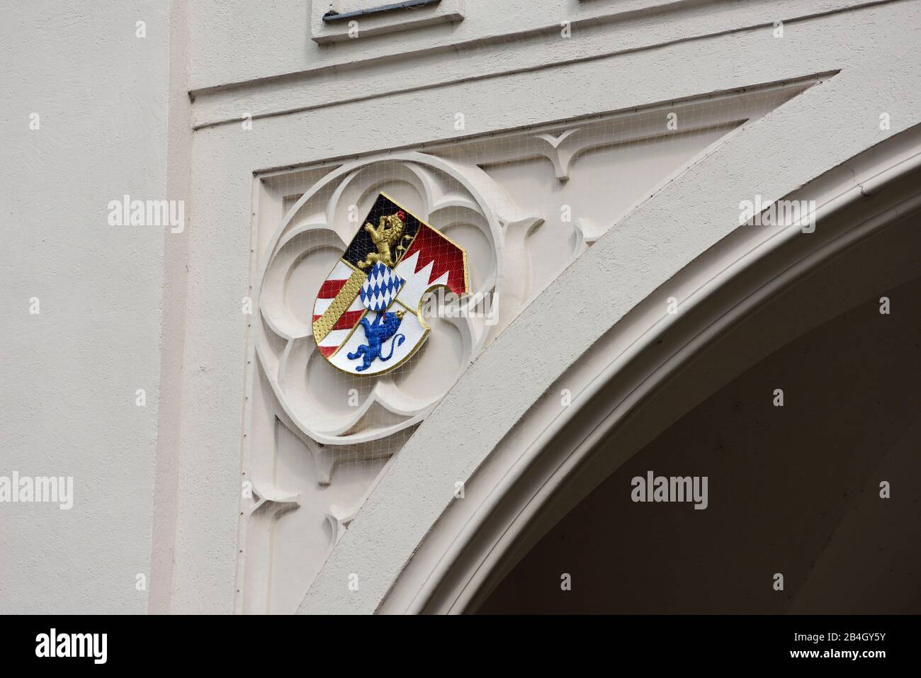 Europa, Germania, Baviera, Città di Monaco, Stachus Karlsplatz, Karlstor, Vista di Neuhauser Strasse, stemma, Baviera, Foto Stock