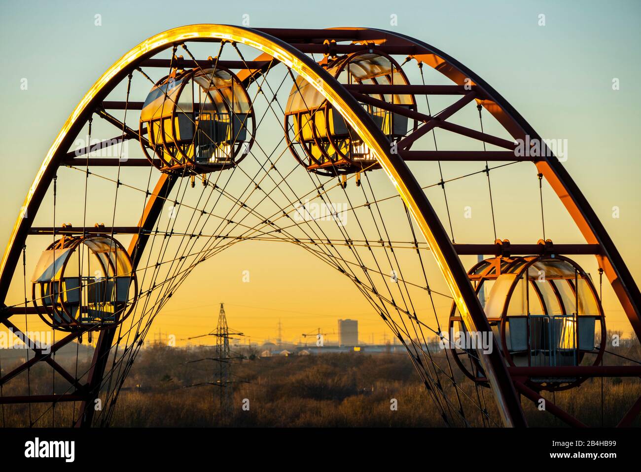 Patrimonio dell'umanità Zollverein Colliery, la ruota solare presso lo stabilimento di coking, Essen, Germania, Foto Stock