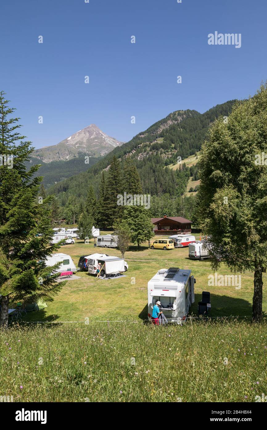 Campingplatz "Nationalpark-Camping-Großglockner", Heiligenblut Am Großglockner, Mölltal, Nationalpark Hohe Tauern, Bezirk Spittal An Der Drau, Kärnten Foto Stock