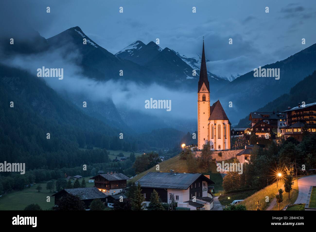 Heiligenblut Am Großglockner, Mölltal, Nationalpark Hohe Tauern, Bezirk Spittal An Der Drau, Kärnten, Österreich Foto Stock