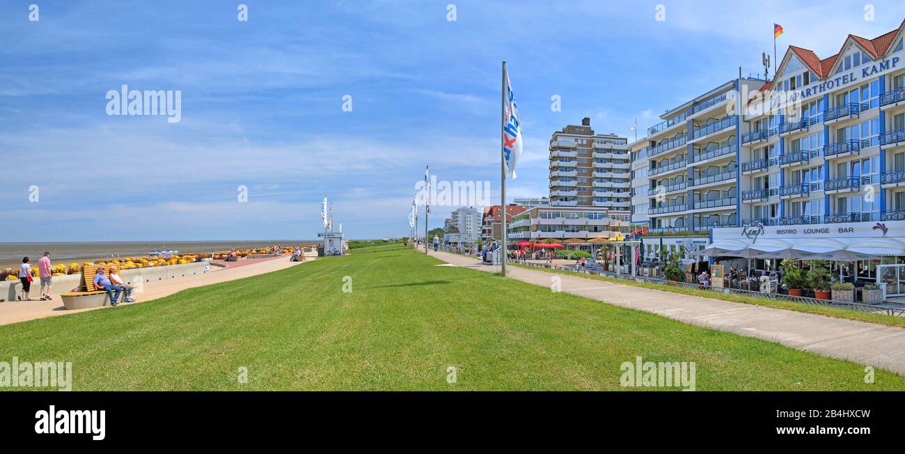 Lungomare sulla diga nel quartiere di Duhnen, località turistica del Mare del Nord Cuxhaven, estuario dell'Elba, Mare del Nord, costa del Mare del Nord, Bassa Sassonia, Germania Foto Stock