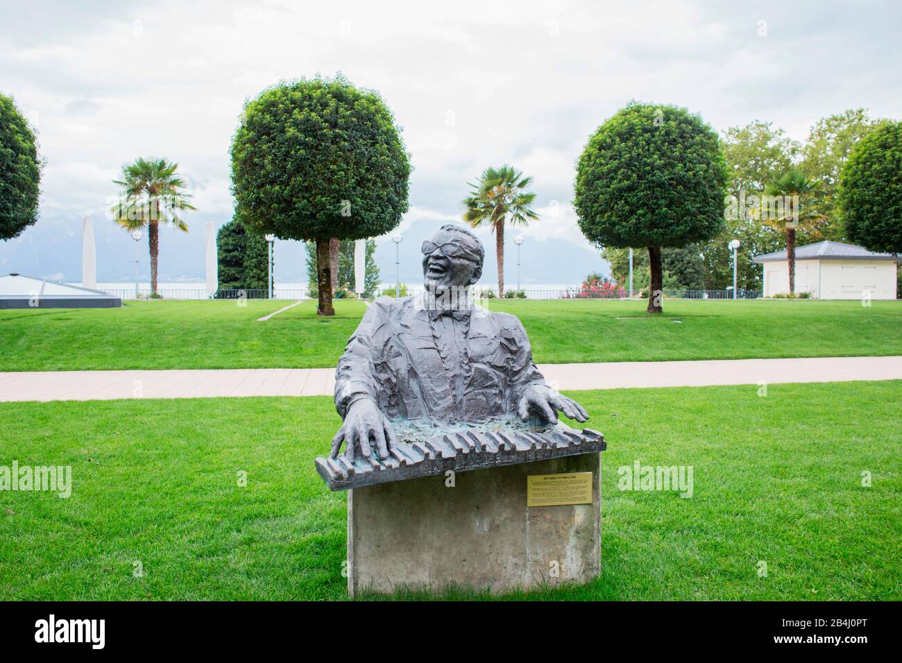 Mezza Figura Di Ray Charles, Giardino Del Montreux Palace Hotel, Montreux, Vaud, Svizzera Foto Stock