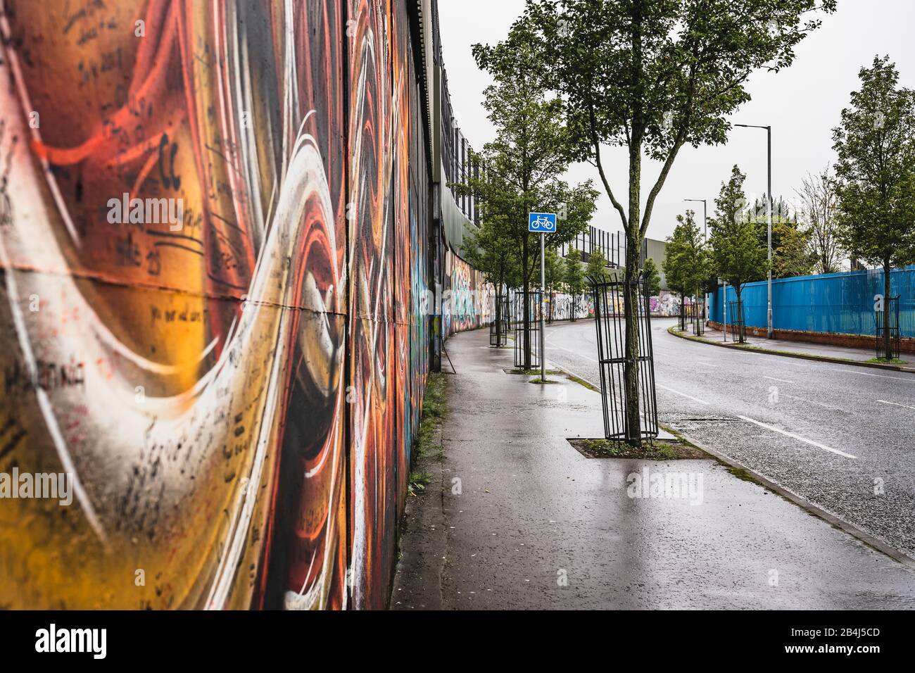 Peace Wall, Peace Line, Belfast, Irlanda Del Nord, Regno Unito, Europa Foto Stock