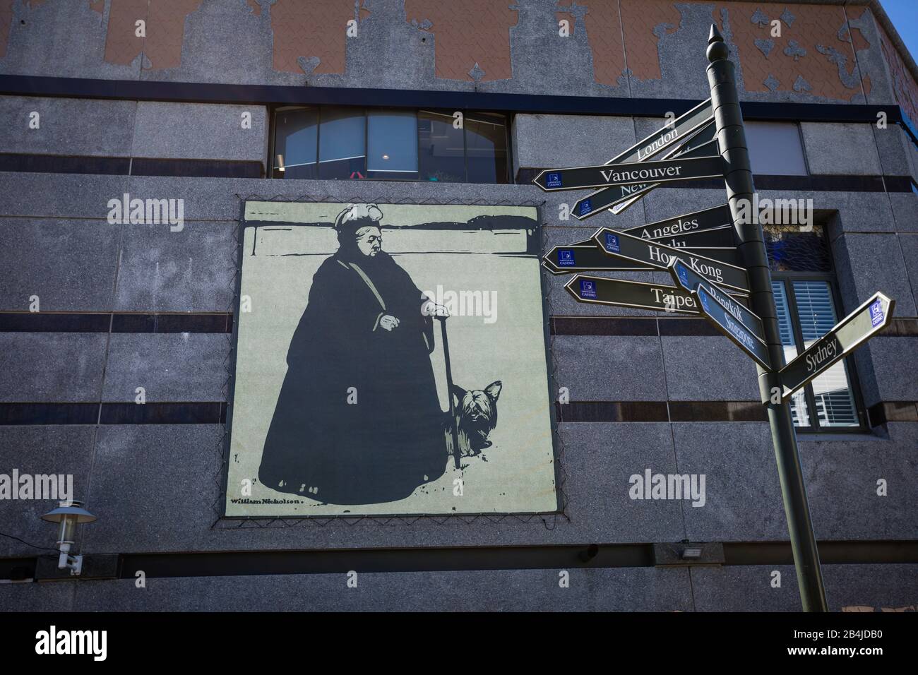 Old Lady con cane, Streetart, segnaletica, Casino District Christchurch Foto Stock