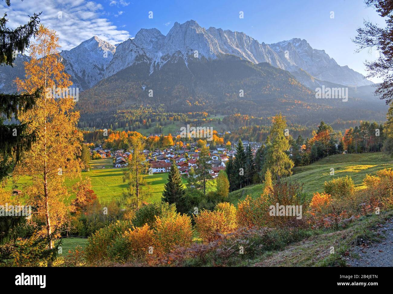 Grainauer Tal Con Zugspitze Group (2962m), Grainau, Wetterstein Mountains, Werdenfelser Land, Alta Baviera, Baviera, Germania Foto Stock