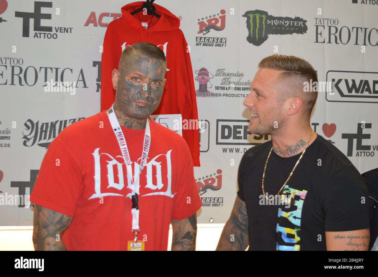 Philipp Und Kontra K Bei Der Tattoo Expo Leipzig Am 5 3 2017 Foto Stock Alamy